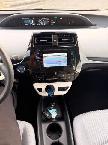 2017 Toyota Prius Two