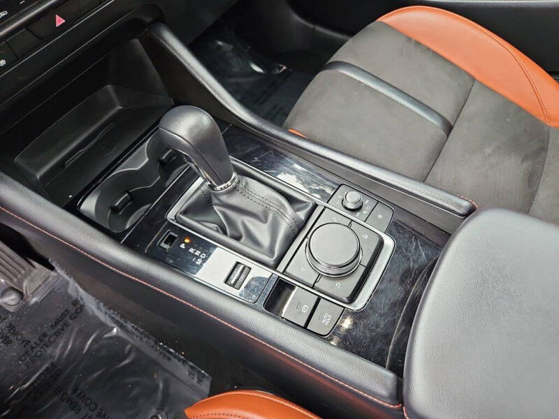 2024 Mazda Mazda3 Hatchback 2.5 Carbon Turbo