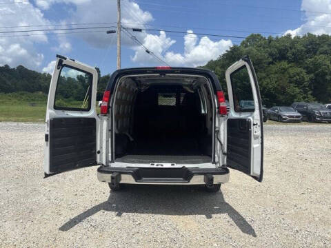 2025 Chevrolet Express 2500
