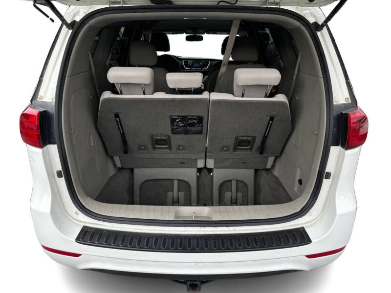 2016 Kia Sedona L