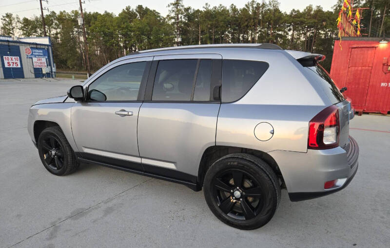 2017 Jeep Compass Sport photo 11