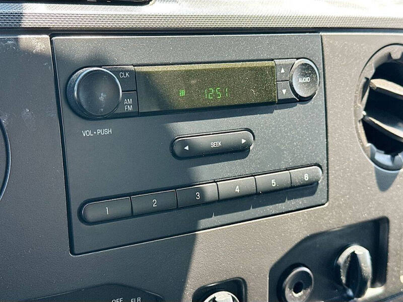 2015 Ford E-Series E-450 SD