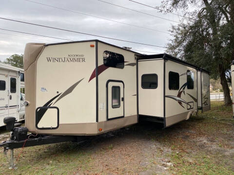 2017 Rockwood WIND JAMMER