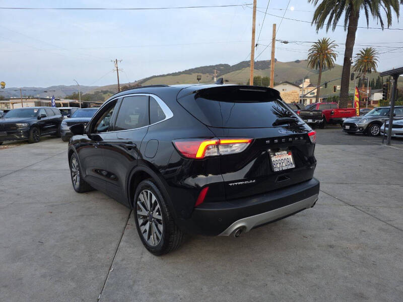 2020 Ford Escape Hybrid Titanium