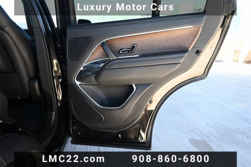 2023 Land Rover Range Rover P530 SE