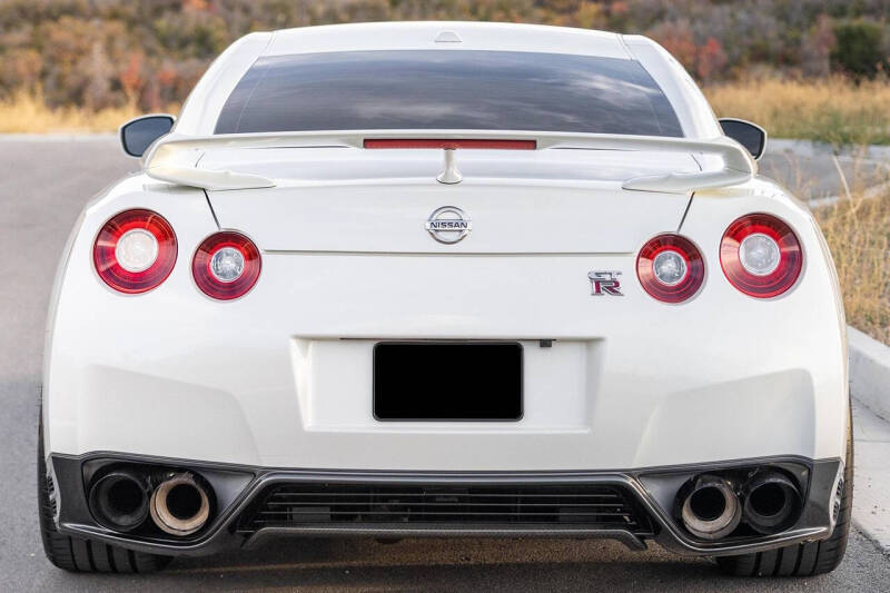 2014 Nissan GT-R Premium