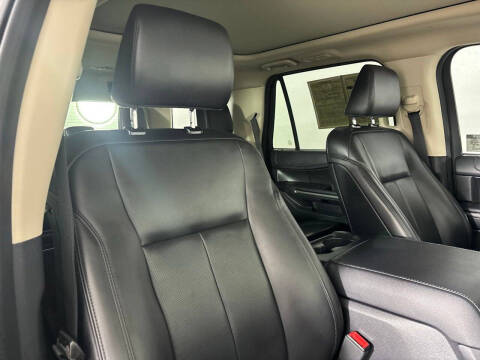 2022 Ford Expedition XLT