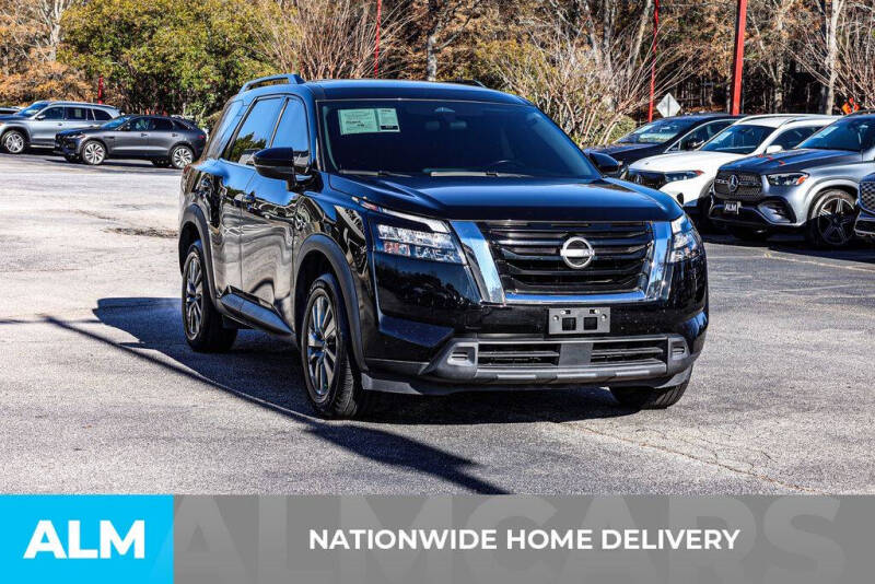 2023 Nissan Pathfinder SV