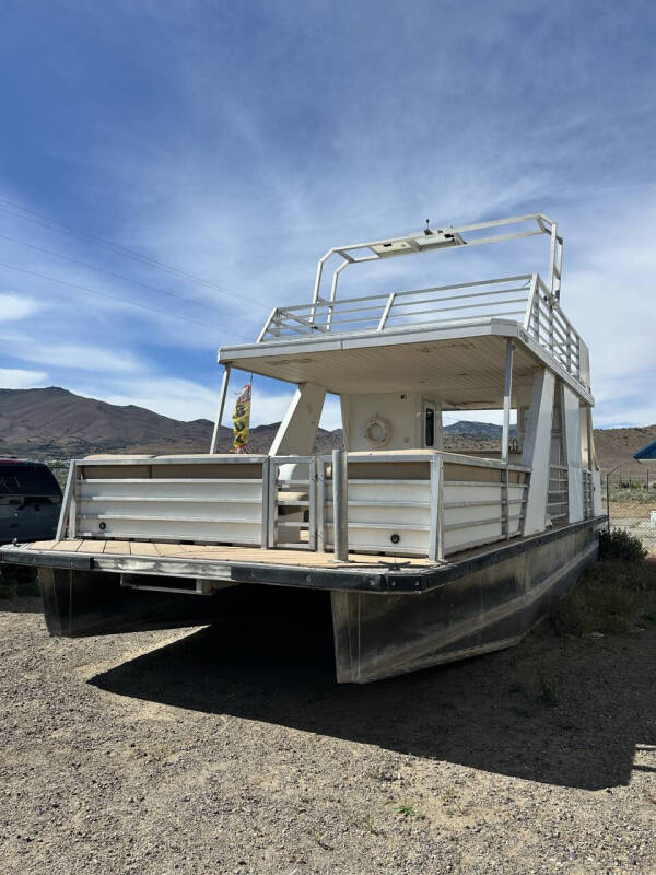 2008 DESTINATION YACHTS n/a