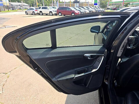 2015 Volvo S60 T5 Platinum