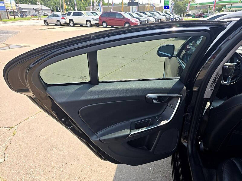 2015 Volvo S60 T5 Platinum