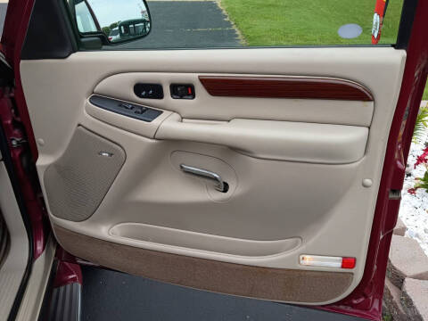 2004 Cadillac Escalade