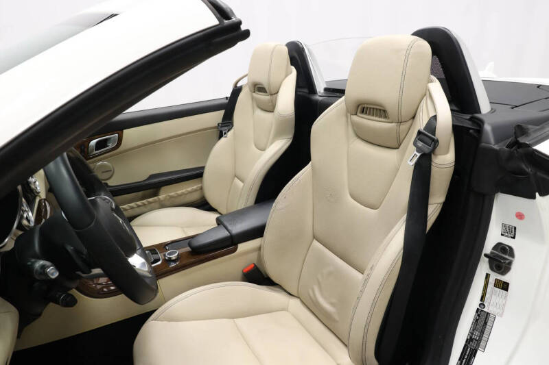 2017 Mercedes-Benz SLC SLC 300