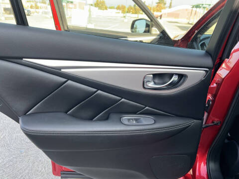 2022 Infiniti Q50 Luxe