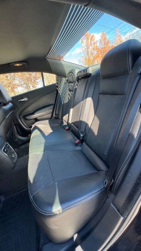 2012 Dodge Charger SXT