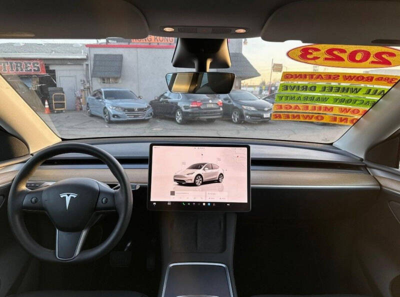 2023 Tesla Model Y Long Range