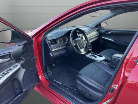 2014 Toyota Camry SE