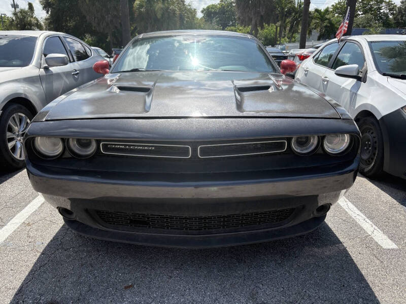 2016 Dodge Challenger SXT