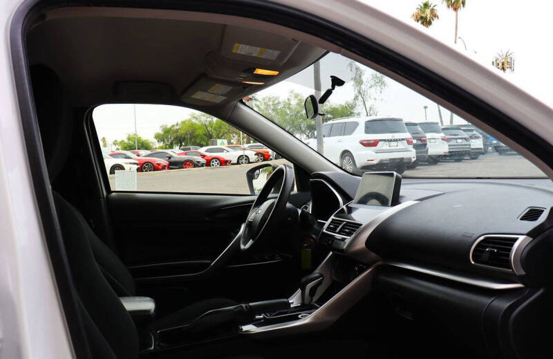 2019 Mitsubishi Eclipse Cross LE