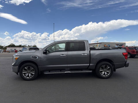 2017 Nissan Titan SV