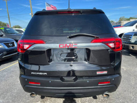 2017 GMC Acadia SLT-1