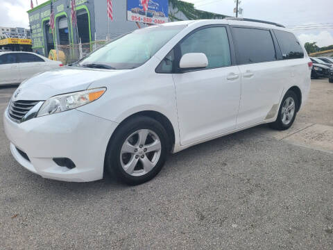 2012 Toyota Sienna for sale at INTERNATIONAL AUTO BROKERS INC in Hollywood FL