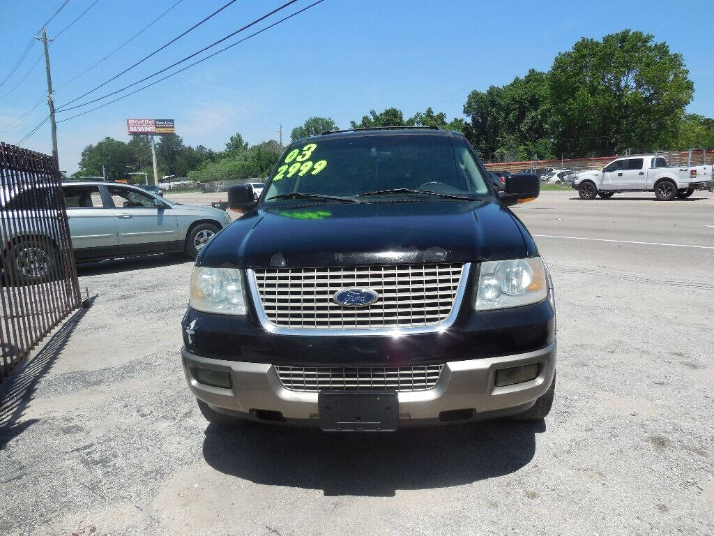 Black 2003 Ford Expedition Eddie Bauer Eddie Bauer 4dr SUV 1
