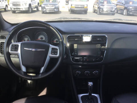 2012 Chrysler 200 Limited