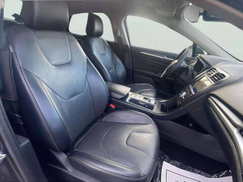 2020 Ford Fusion Energi Titanium