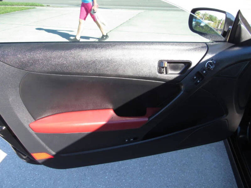 2011 Hyundai Genesis Coupe