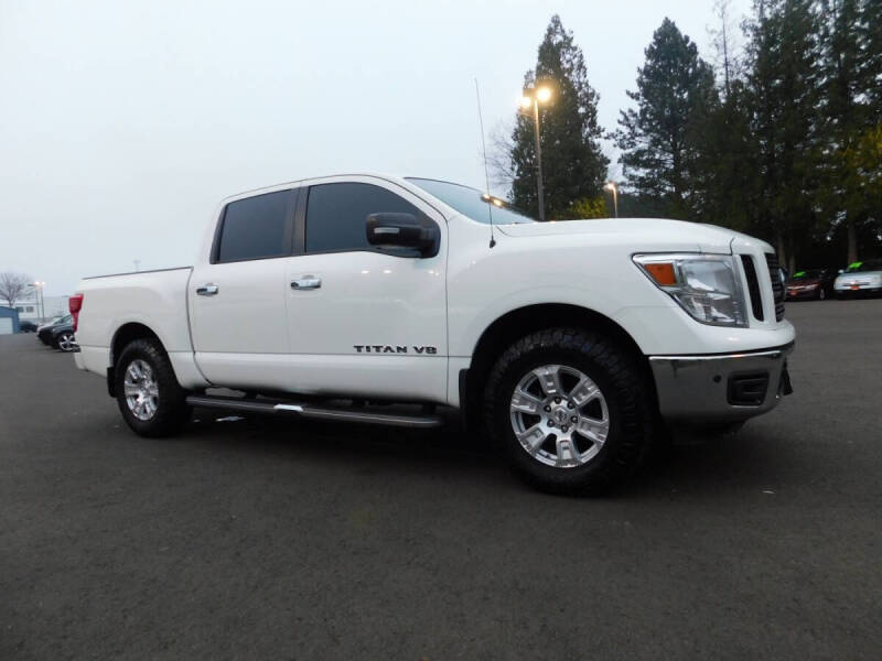 2019 Nissan Titan SV