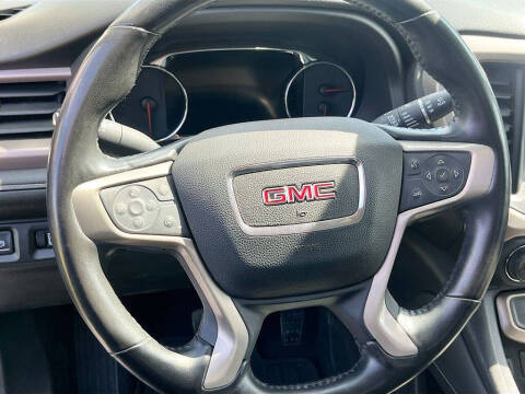 2020 GMC Acadia Denali
