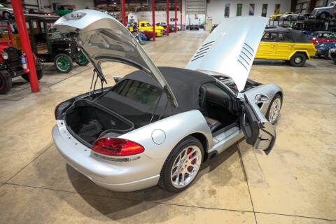 2004 Dodge Viper SRT-10
