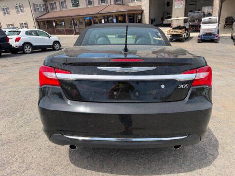 2011 Chrysler 200 Limited