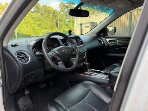 2017 Nissan Pathfinder Platinum