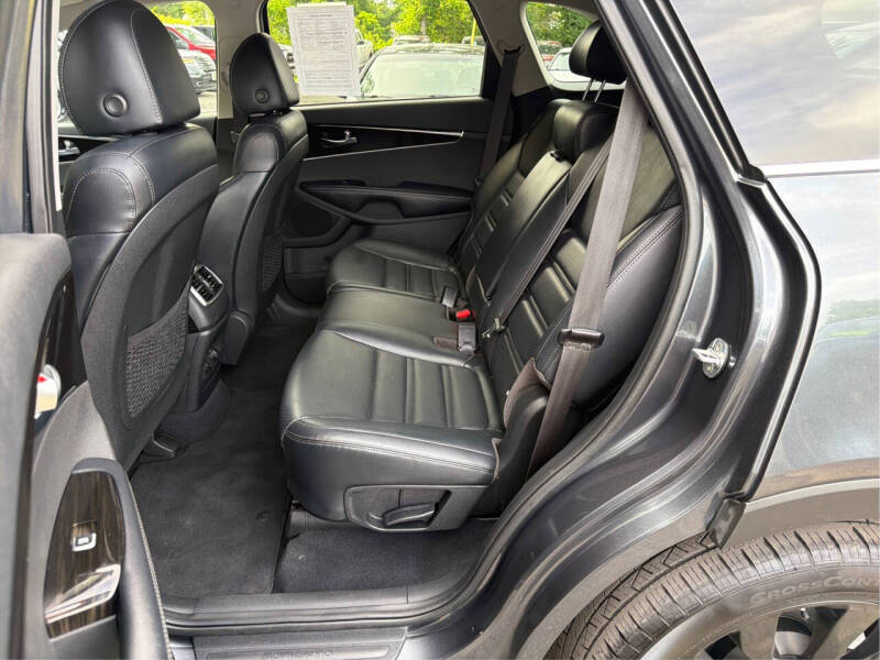 2020 Kia Sorento EX V6