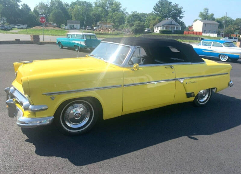 1954 Ford Crestline for sale at Zoom Classic Cars, LLC in Lake Hiawatha NJ