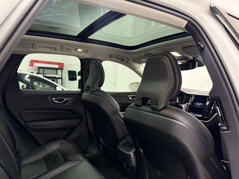 2023 Volvo XC60 B5 Core