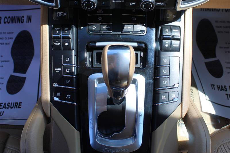 2013 Porsche Cayenne Tiptronic