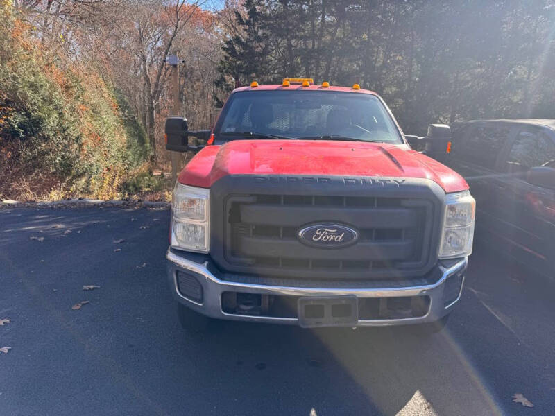 2015 Ford F-350 Super Duty Chassis Cab XLT photo 6