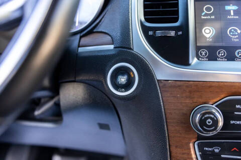 2017 Chrysler 300 C Platinum