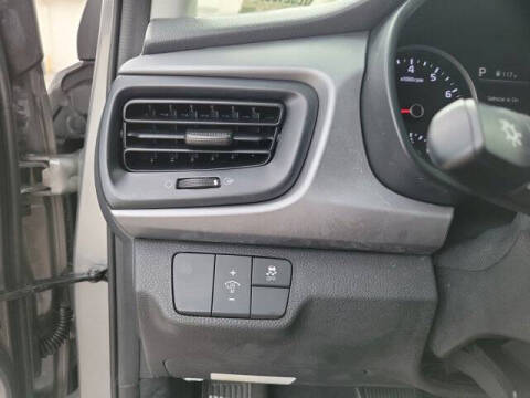 2023 Kia Rio 5-Door S