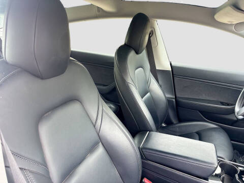 2019 Tesla Model 3 Standard Range Plus