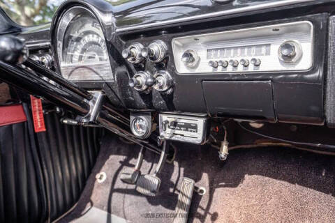 1952 Ford Crestline