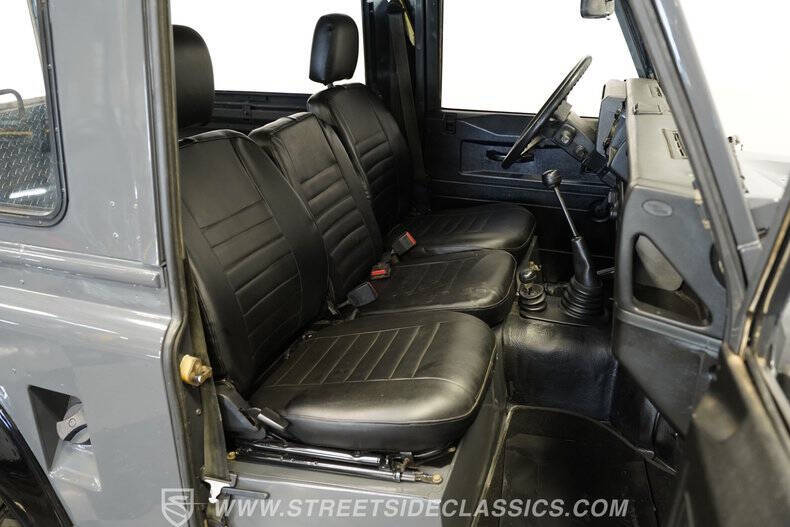 1987 Land Rover Defender