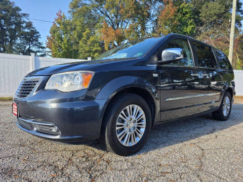 2014 Chrysler Town and Country Touring-L