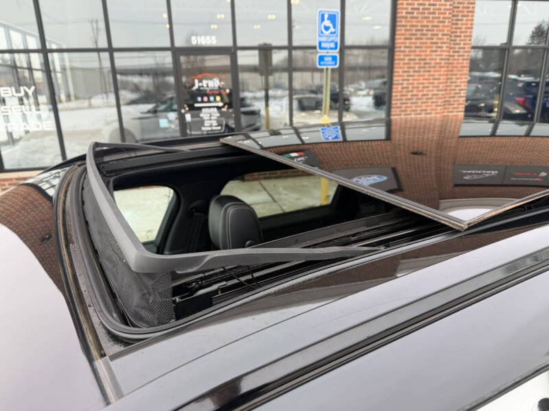 2018 Land Rover Range Rover Velar P380 R-Dynamic SE