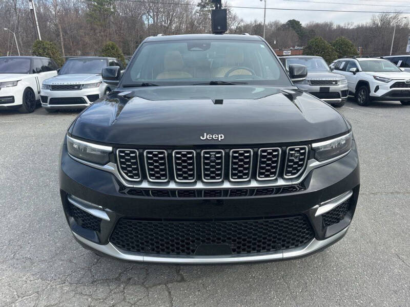 2022 Jeep Grand Cherokee Summit