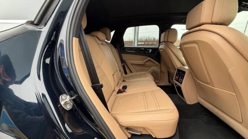 2019 Porsche Cayenne S