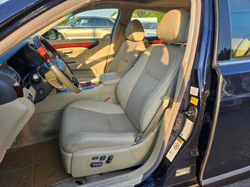 2007 Lexus LS 460
